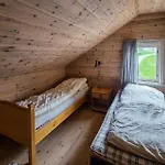 2 Bedroom Lovely Home In Erfjord 度假居